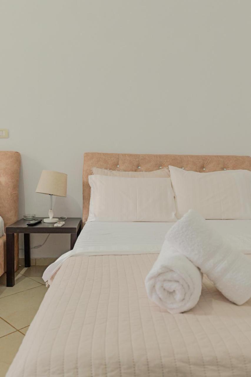 Sunflower Hotel Ксамил Экстерьер фото