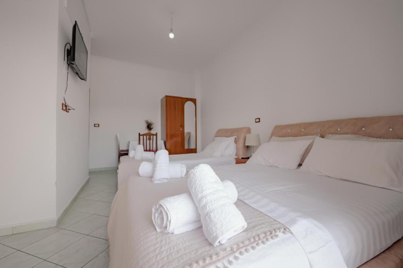 Sunflower Hotel Ксамил Экстерьер фото